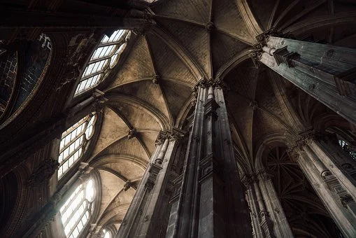 Ribbed or barrel vaults