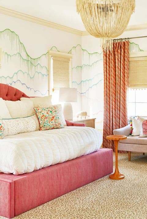 17_small-space-design-toldedo-full-size-upholstered-daybed-splatter-paint-wallpaper-1561403245 Day Bed