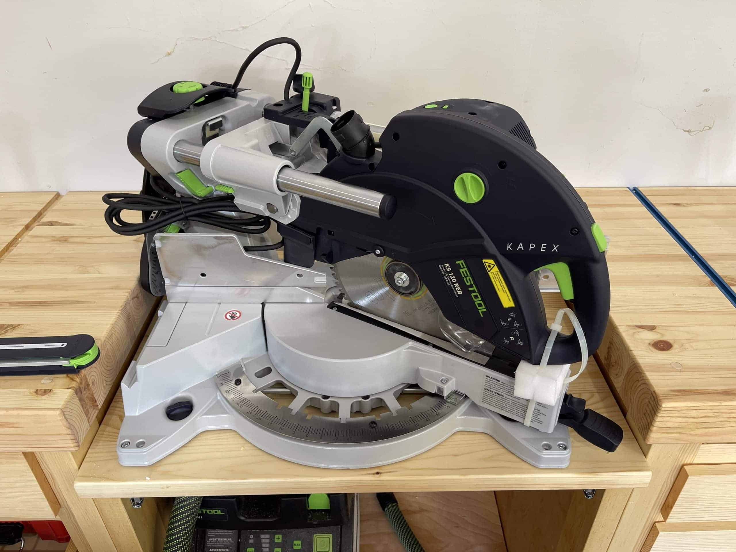 Compound Miter Saw for Accurate Miters 