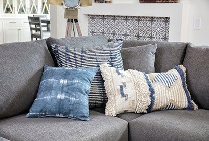 How to Wash Throw Pillows to Keep Them Smelling Fresh - Archute