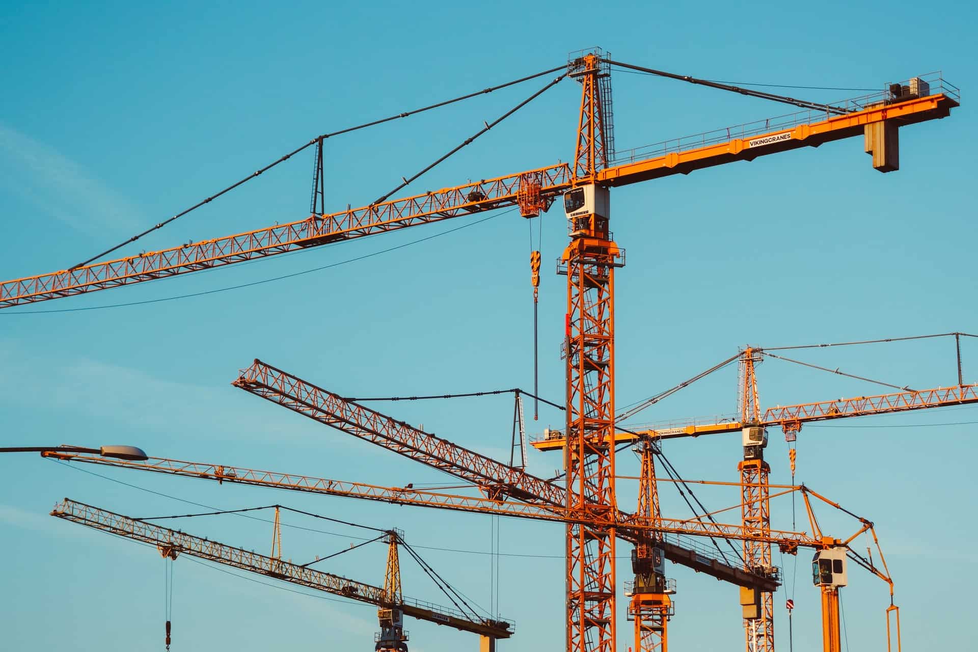 most reliable crane brands