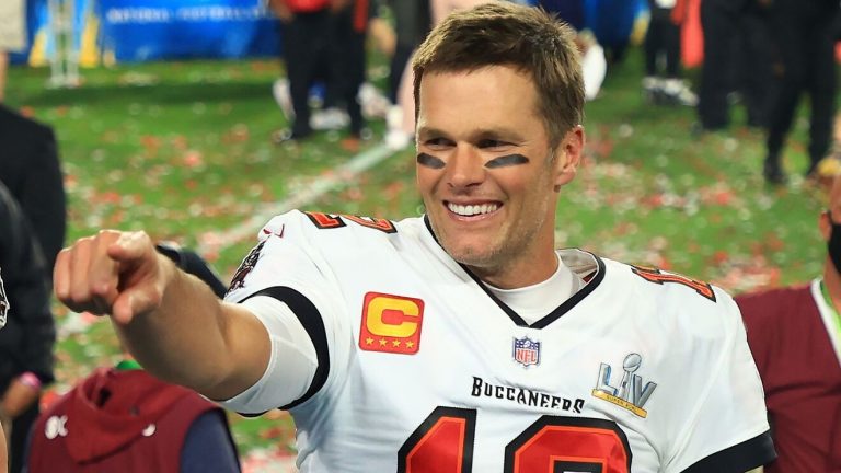 Where Does Tom Brady Live? Inside the $17 Million Mansion - Archute