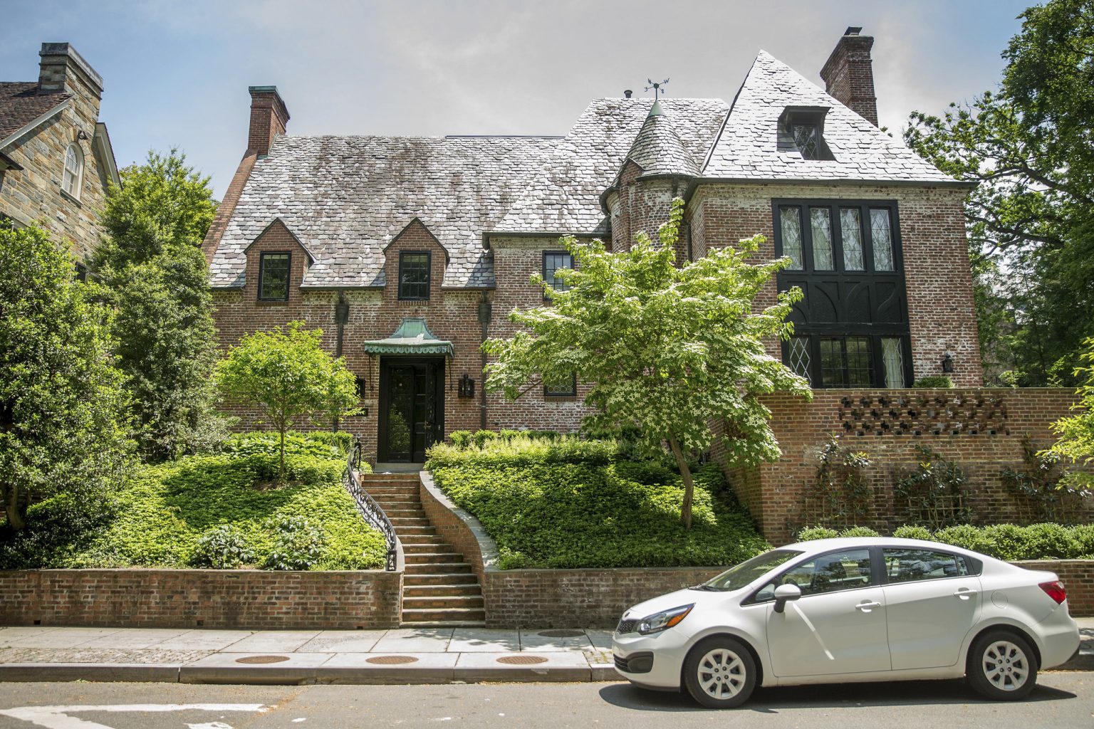 Where Does Obama Live? A Look at Barack’s Real Estate - Archute
