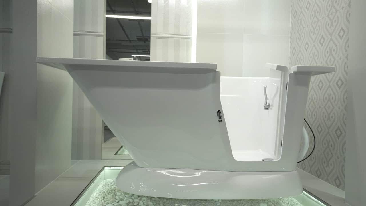 Walk-In Freestanding Tub