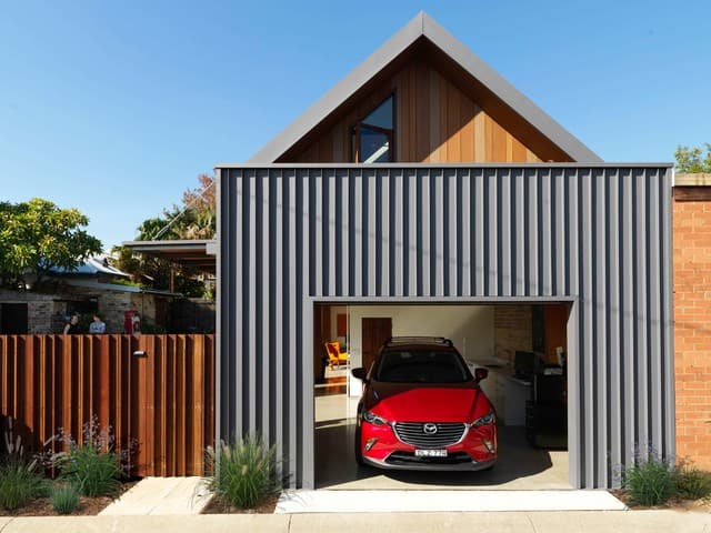 Maintenance Tips for Your Home's Garage Door