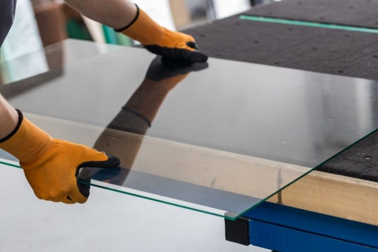 Best Glue for Plexiglass That Will Stay Put Archute