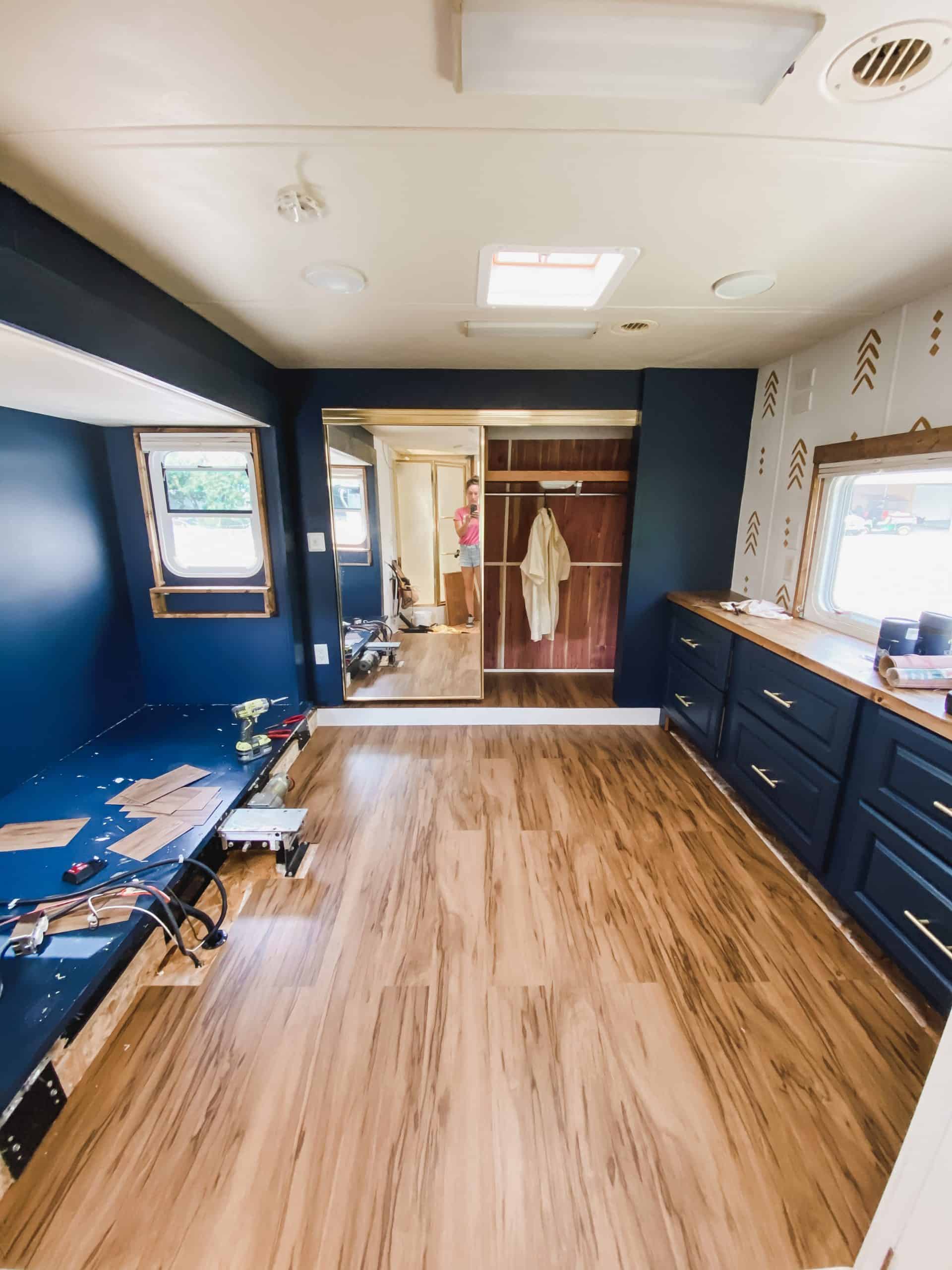 remodel a travel trailer