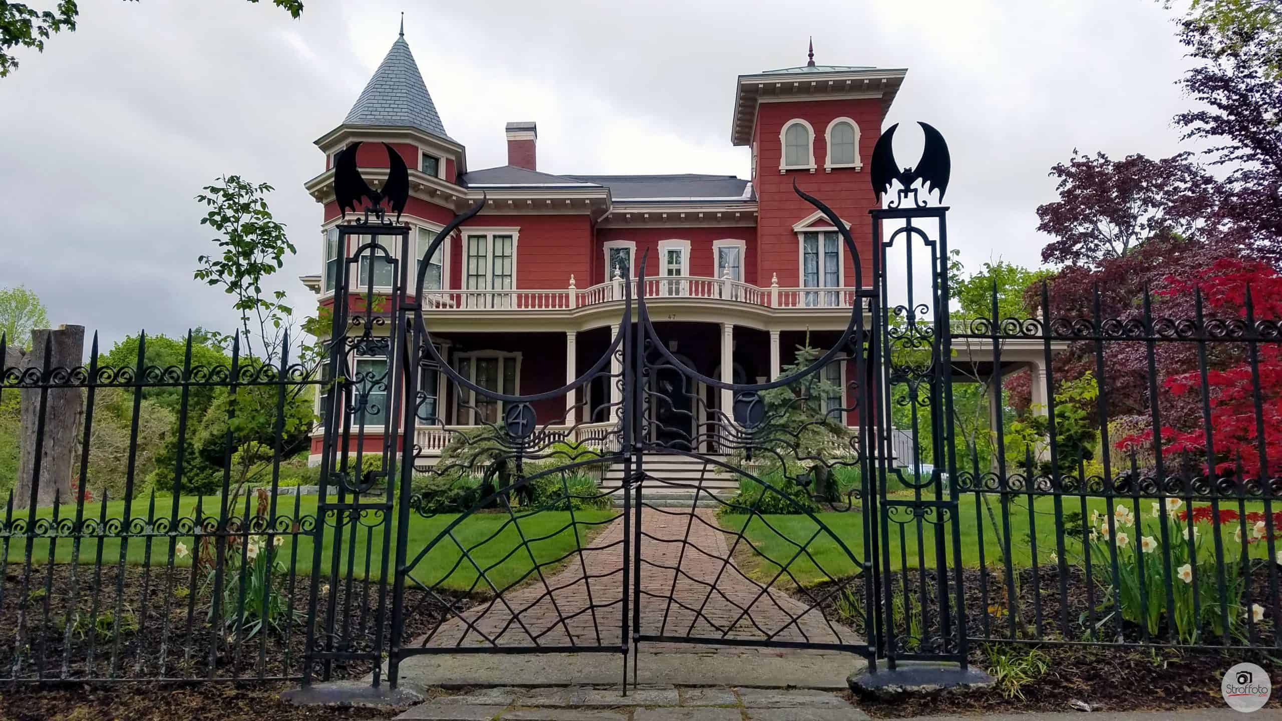 Where Does Stephen King Live? Inside His Haunting Home